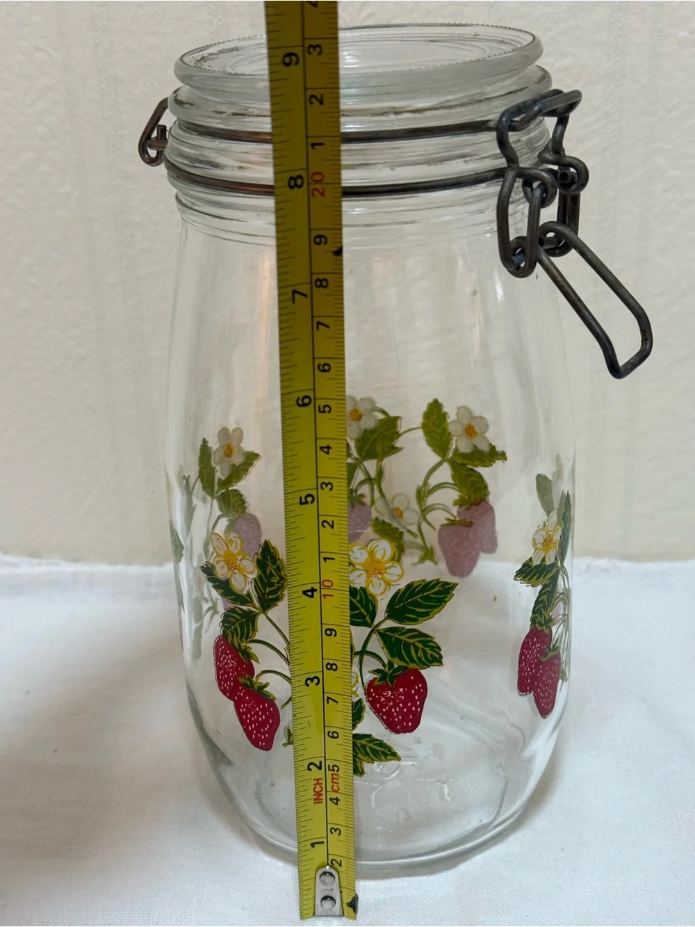 Vintage‎ Arc France Strawberry & Floral Glass Canister Storage 1.5L